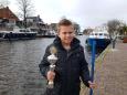 De twee kampioenen vissen links  Bert Jan van Griethuizen  11 jaar  en Gillian v.d.Werf  9 jaar